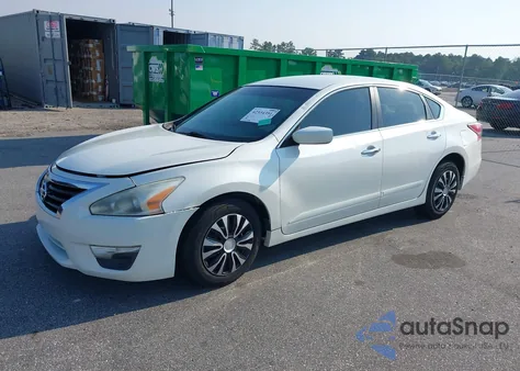 2014 Nissan Altima 2.5 S z USA, uszkodzony, nr VIN 1N4AL3AP6EC427977